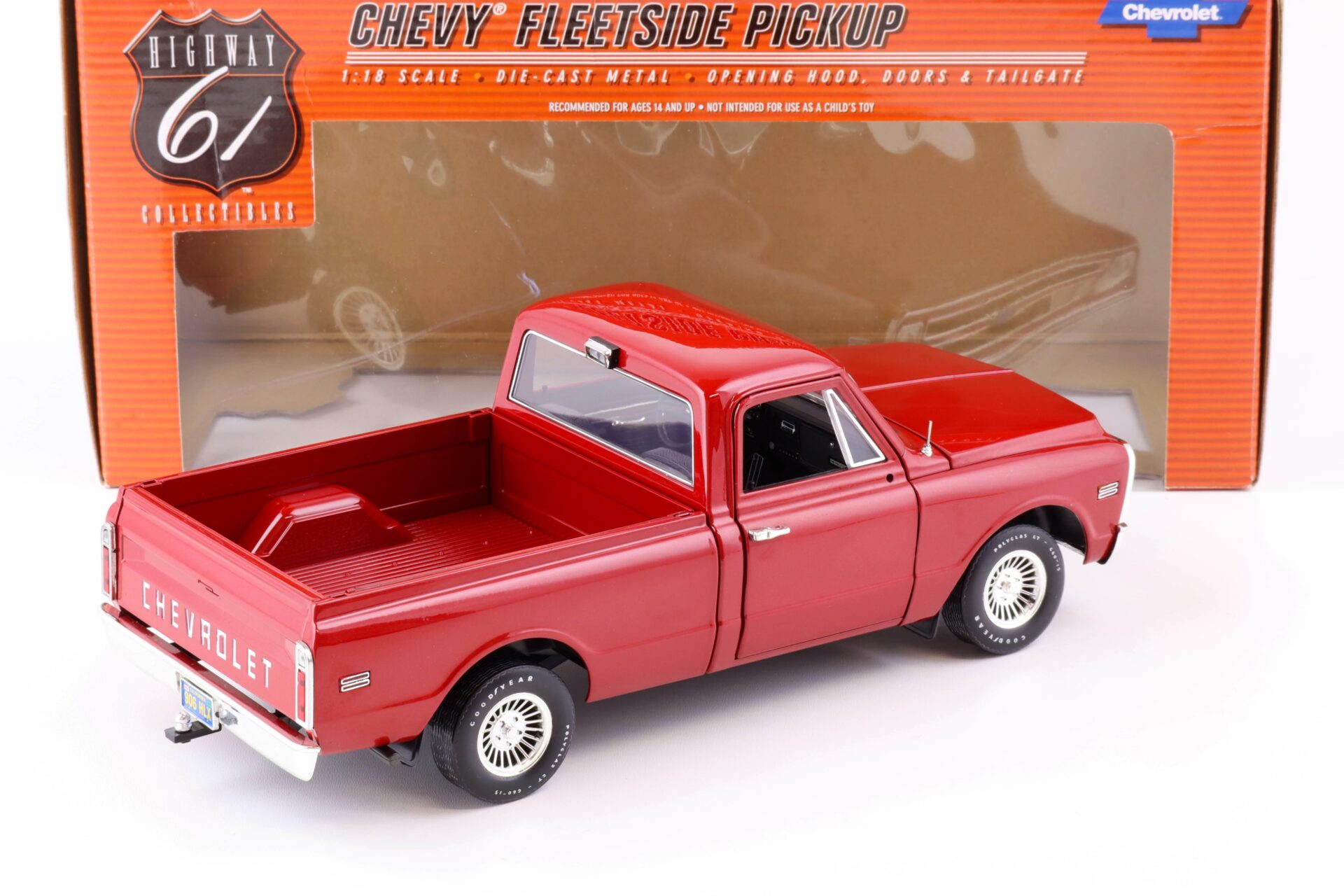 1:18 Highway61 Chevrolet Fleetside Pickup red 50561