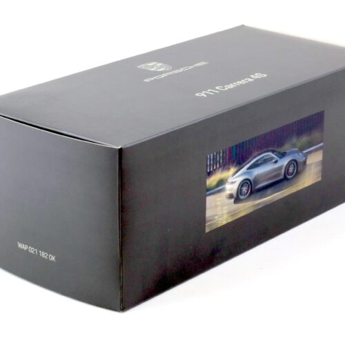 1:18 Minichamps Porsche 911 (992) Carrera 4S Coupe kreide WAP DEALER