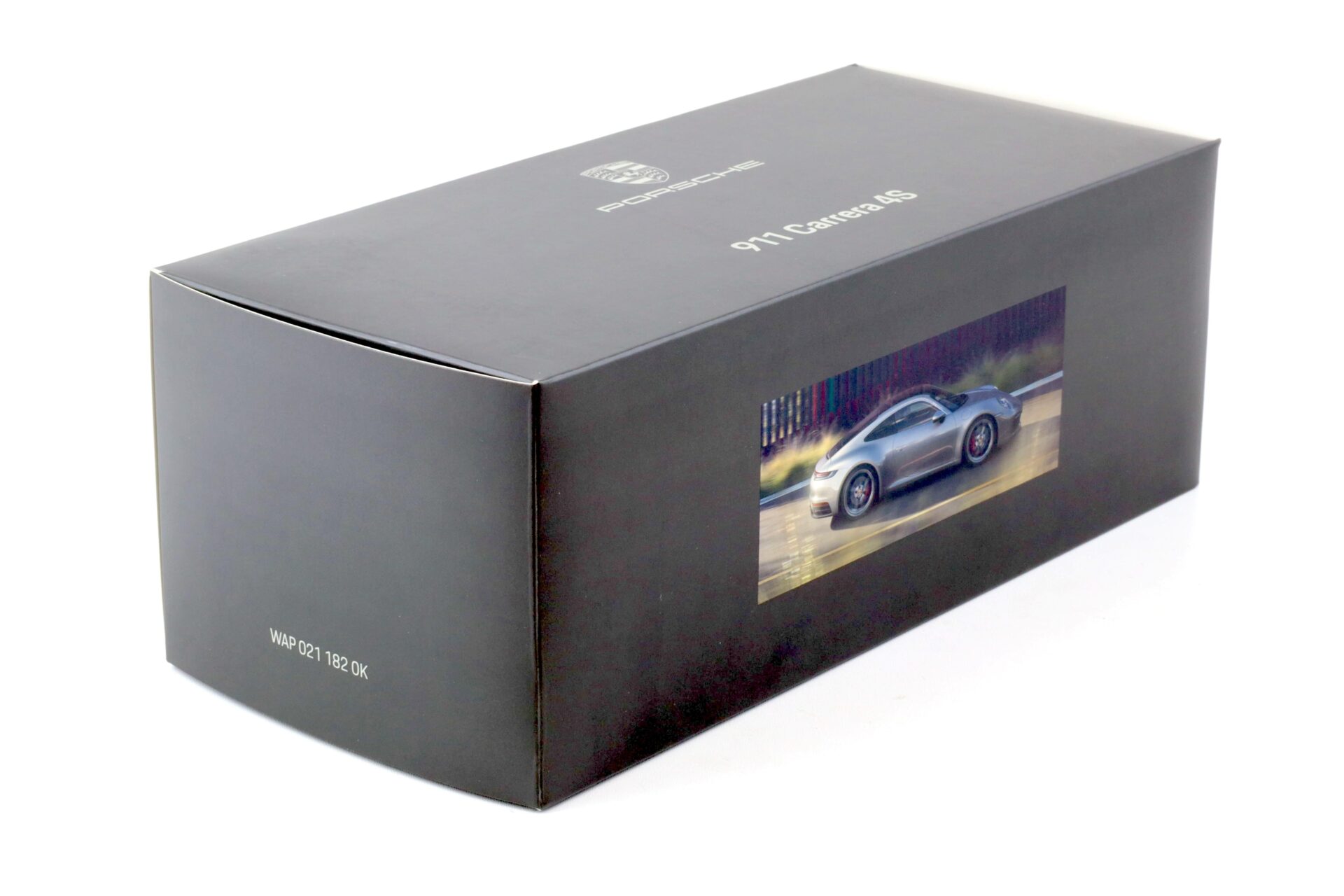 1:18 Minichamps Porsche 911 (992) Carrera 4S Coupe kreide WAP DEALER