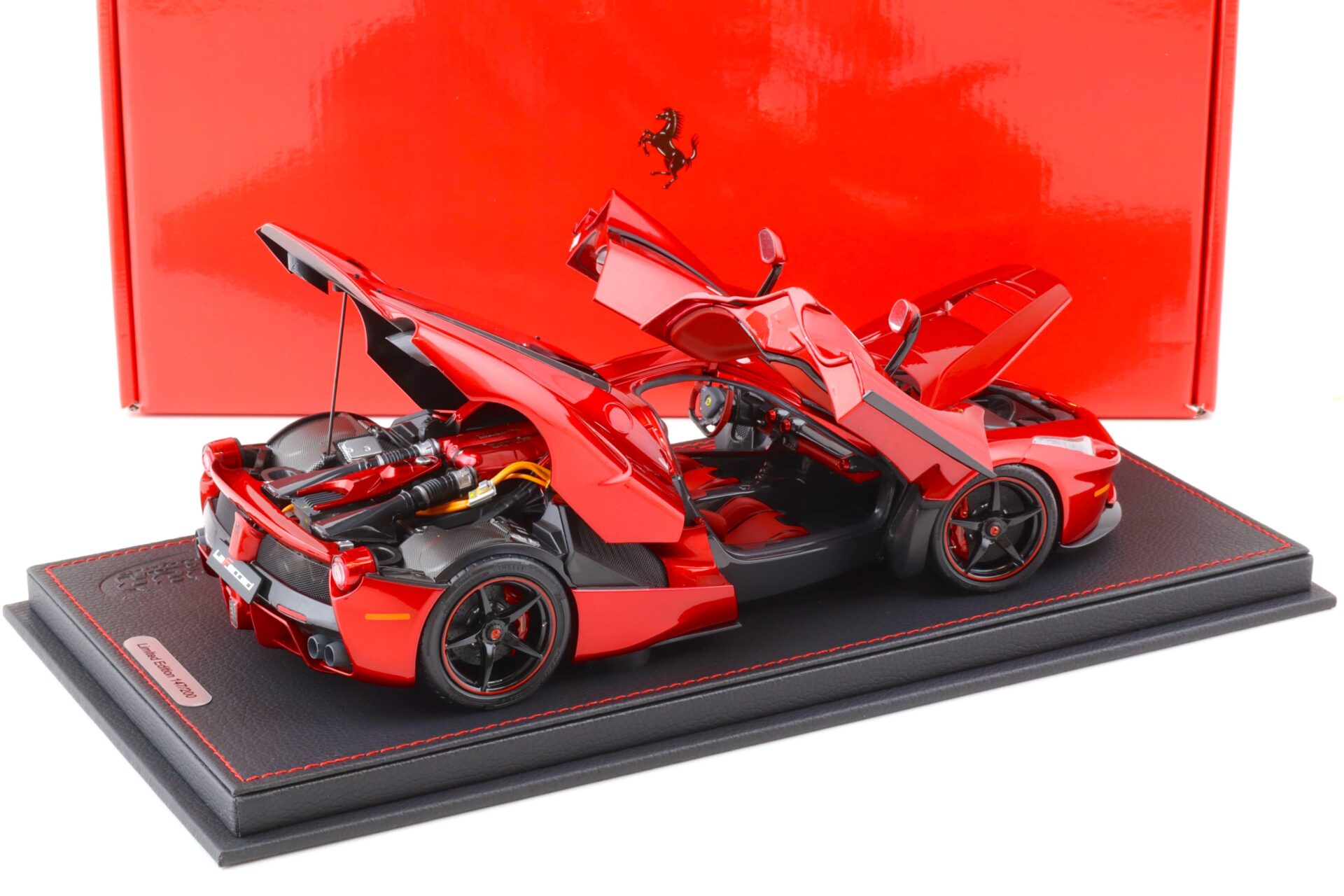1:18 BBR Ferrari LaFerrari One off for L.Hamilton Rosso Fuoco Diecast - Limited 200 pcs.
