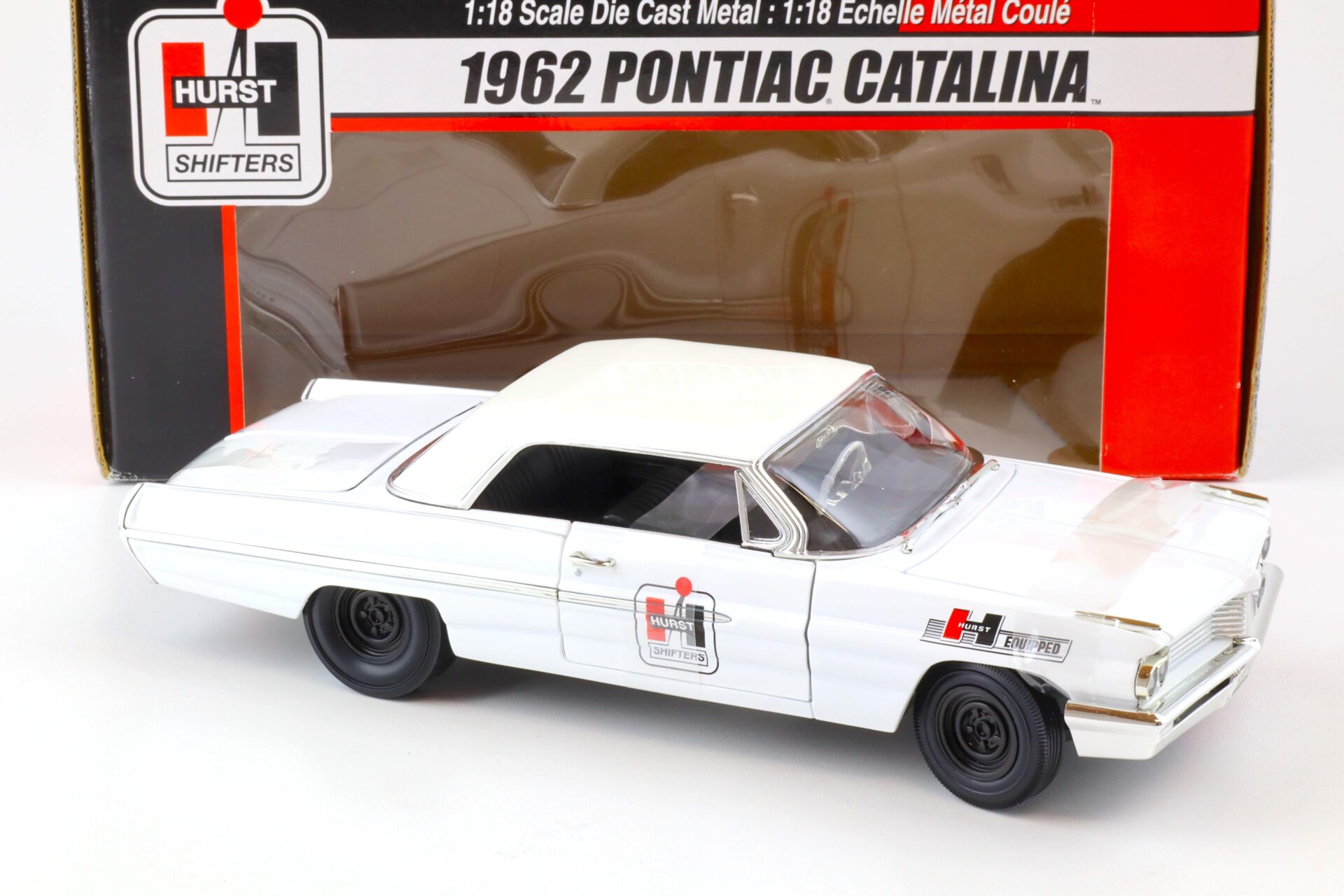 1:18 ERTL American Muscle 1962 Pontiac Catalina Hurst Shifters white