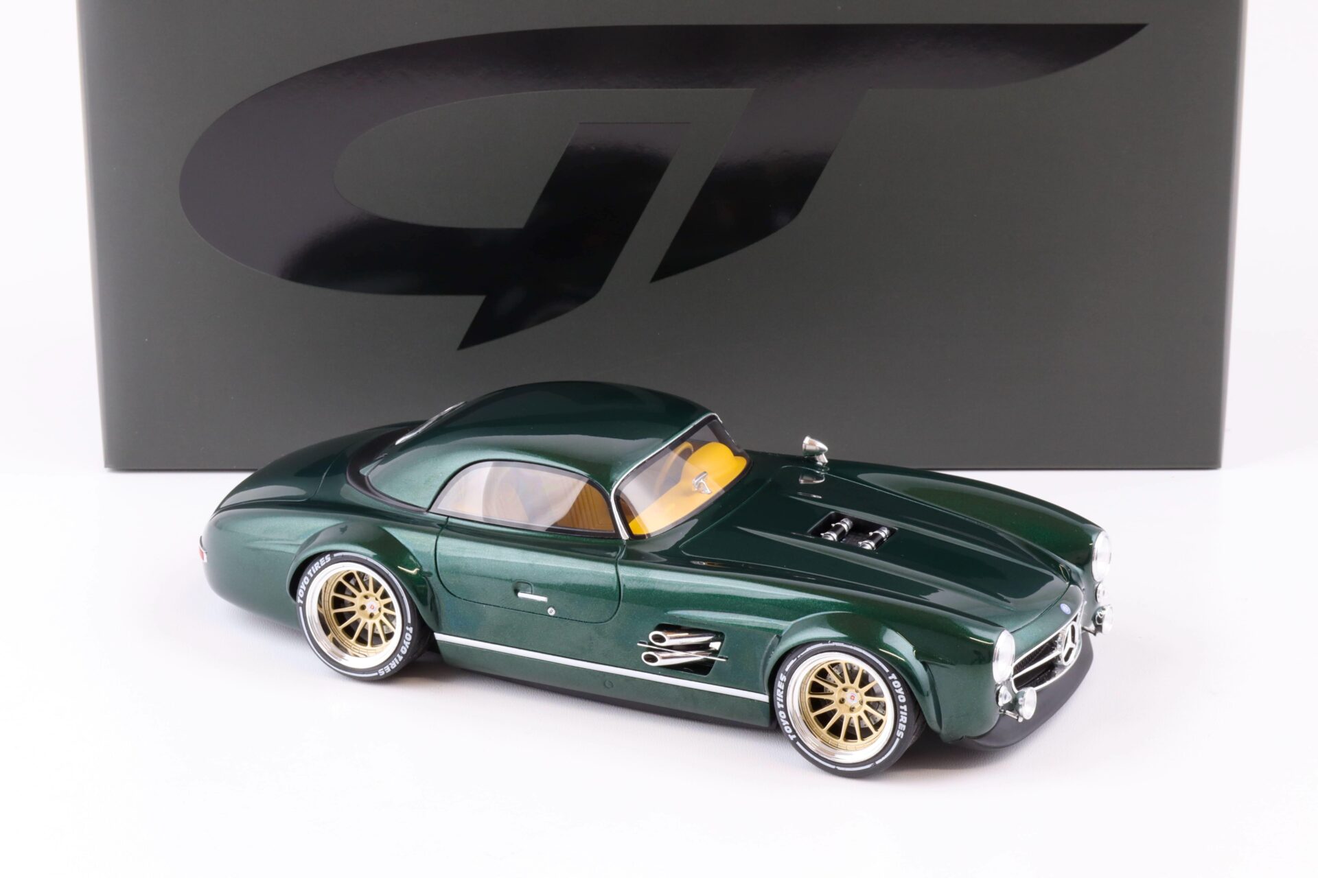 1:18 GT Spirit GT872 Mercedes 300SL S-Klub Speedster by Slang500 green 2021