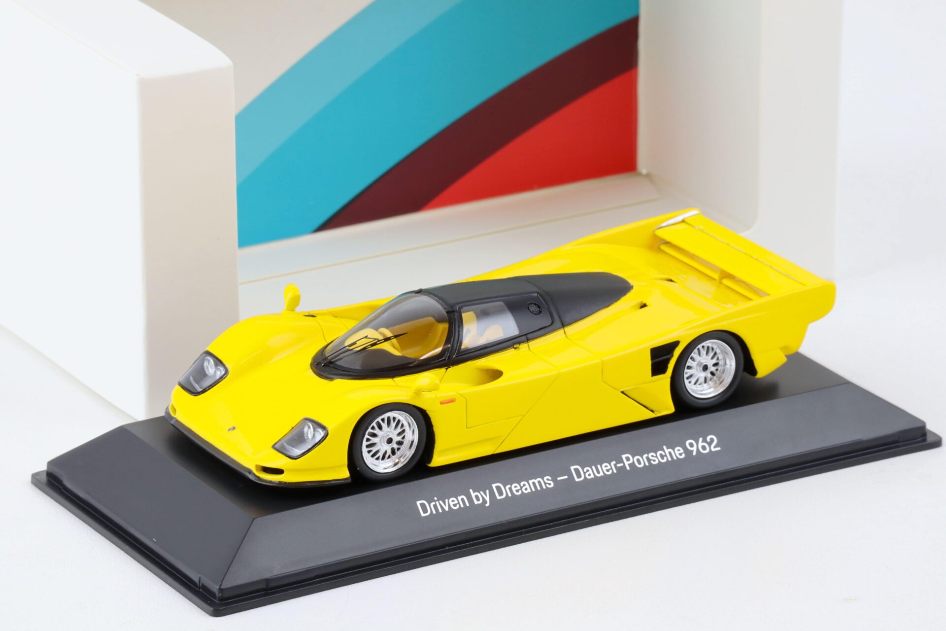 1:43 Spark Dauer Porsche 962 yellow 75 Years Porsche MAP DEALER