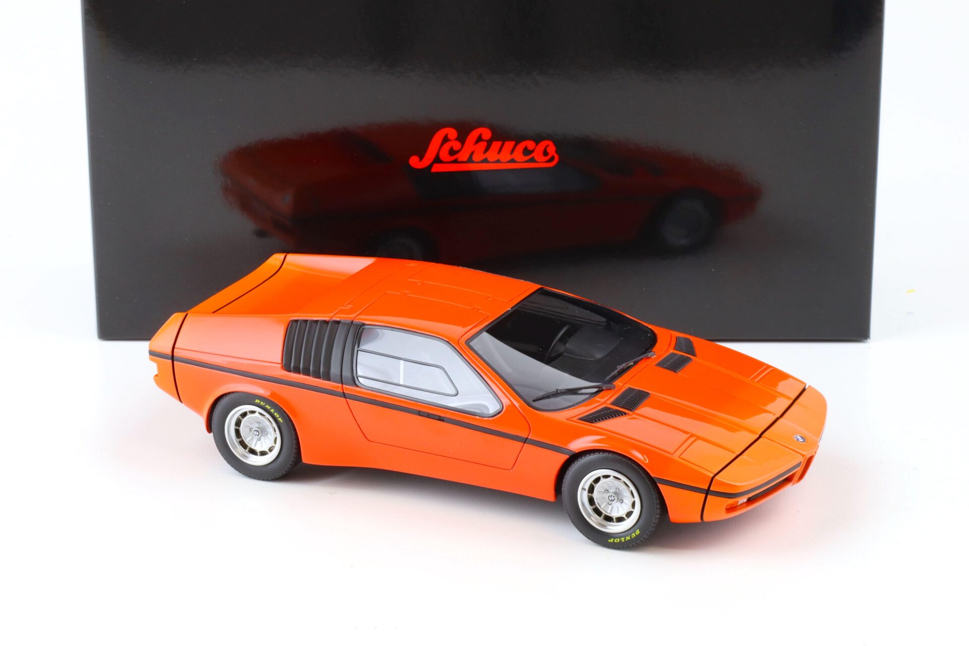 1:18 Schuco PRO.R18 BMW Turbo X1 E25 orange 1971