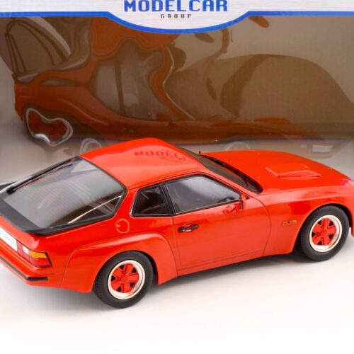1:18 MCG Porsche 924 Carrera GT red/ red 1981