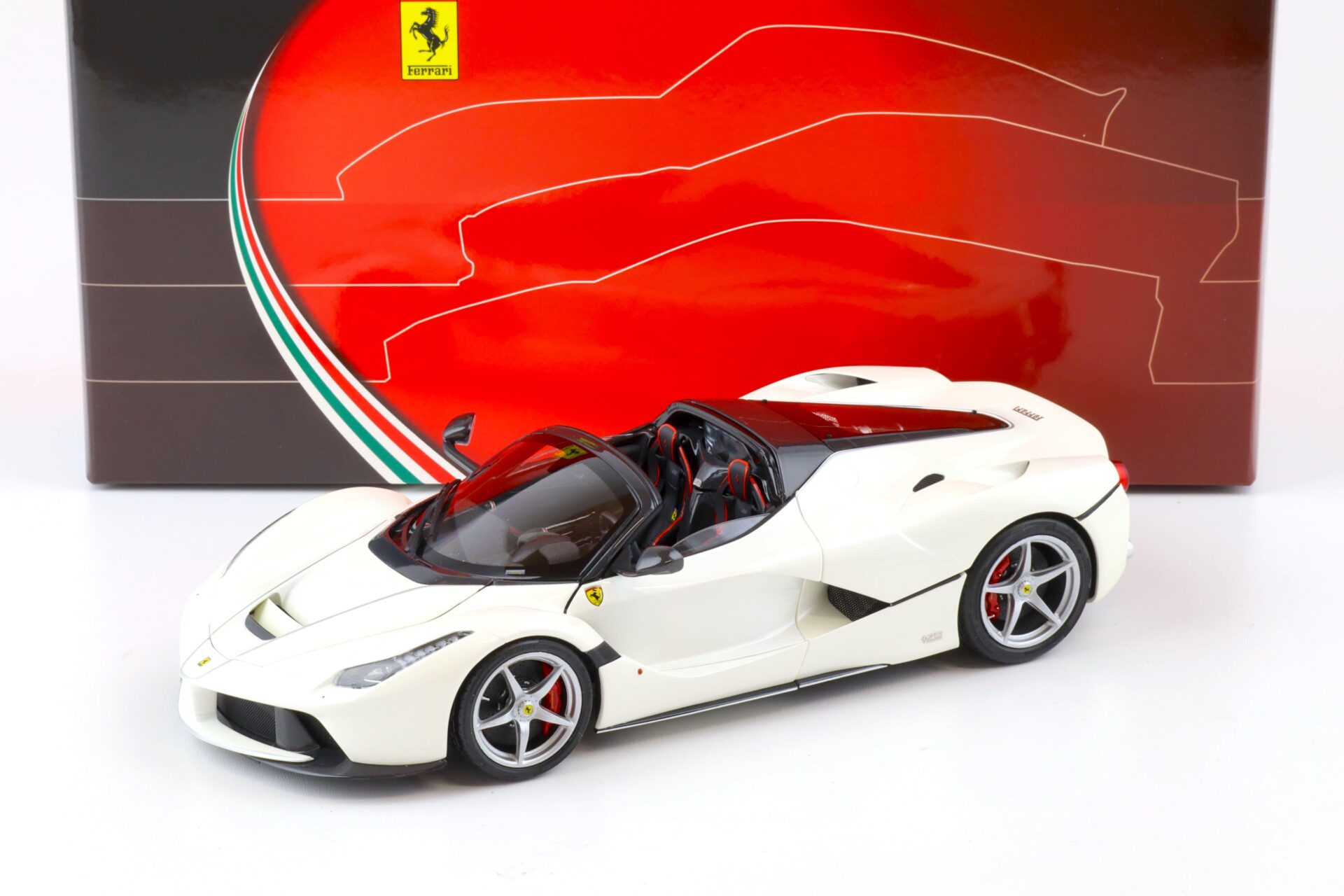 ID 78789 orig.jpg 1:18 BBR Ferrari LaFerrari Aperta Bianco Italia white Die-Cast