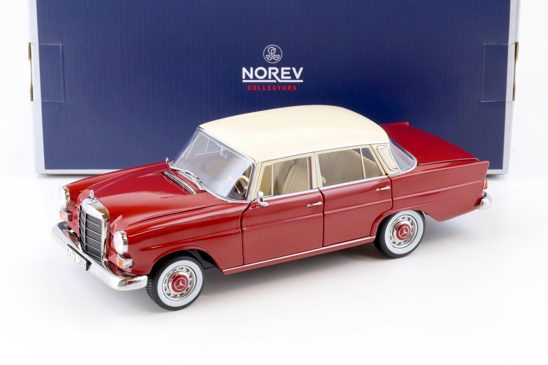 ID 78979 orig.jpg 1:18 Norev Mercedes 200 W110 Sedan 1966 red/ beige 183706
