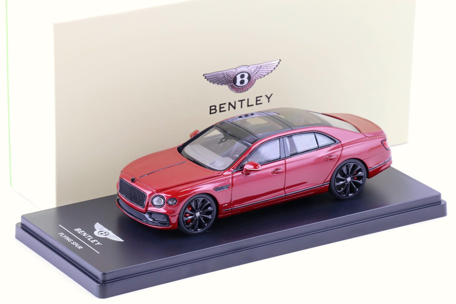 ID 79026 orig.jpg 1:43 TSM Bentley Continental Flying Spur Dragon red BL2333 DEALER VERSION