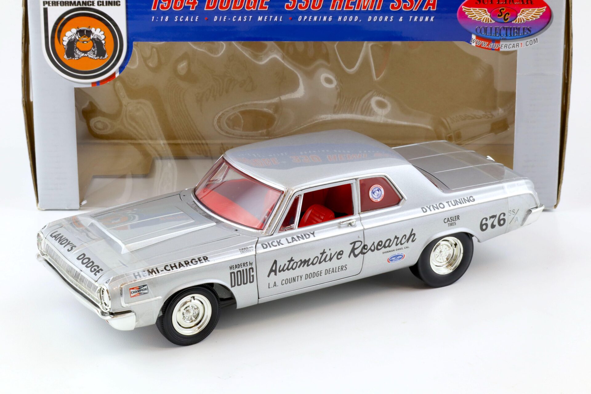 1:18 Highway61 Supercar 1964 Dodge 330 Hemi SS/A Dick Landy 676 SS/A silver