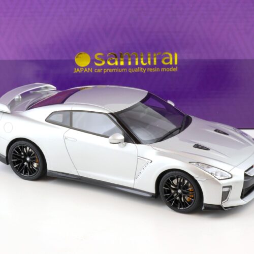 1:18 Kyosho Samurai 2020 Nissan GT-R (R35) Coupe silver metallic KSR18044S