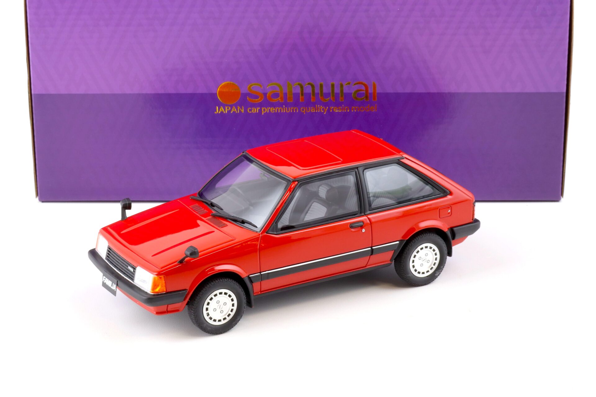 1:18 Kyosho Samurai 1980 Mazda Familia XG red KSR18049R