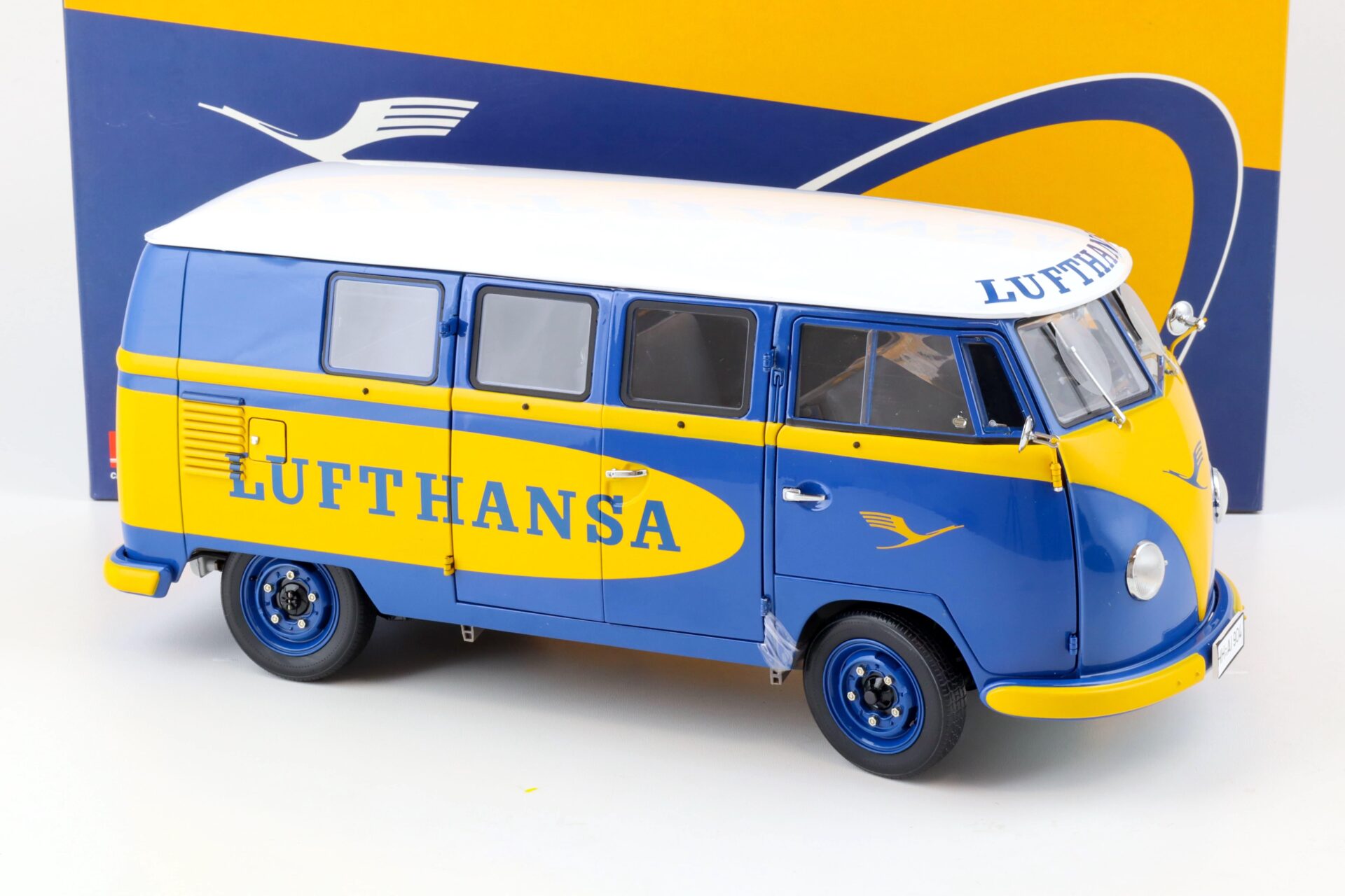 1:12 Sun Star 1957 Volkswagen VW T1 Bus Kombi LUFTHANSA blue/ yellow 5072