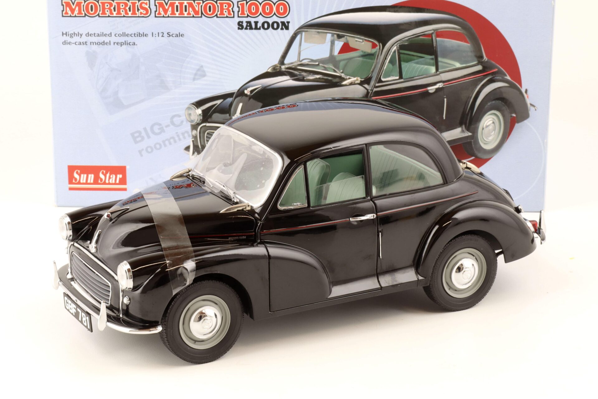 1:12 Sun Star 1956 Morris Minor 1000 Saloon black 4781
