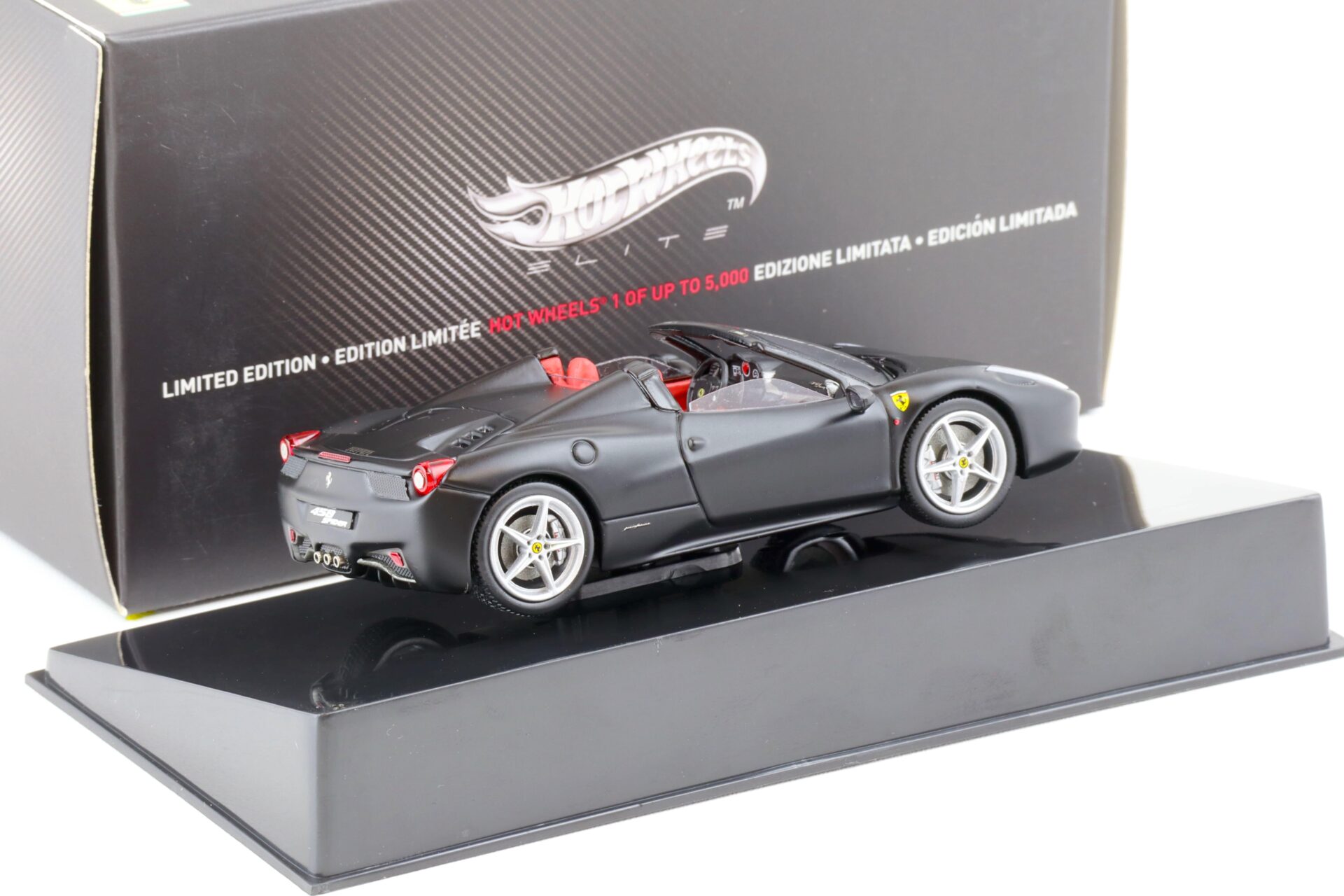 1:43 Hot Wheels Elite Ferrari 458 Spider matt black