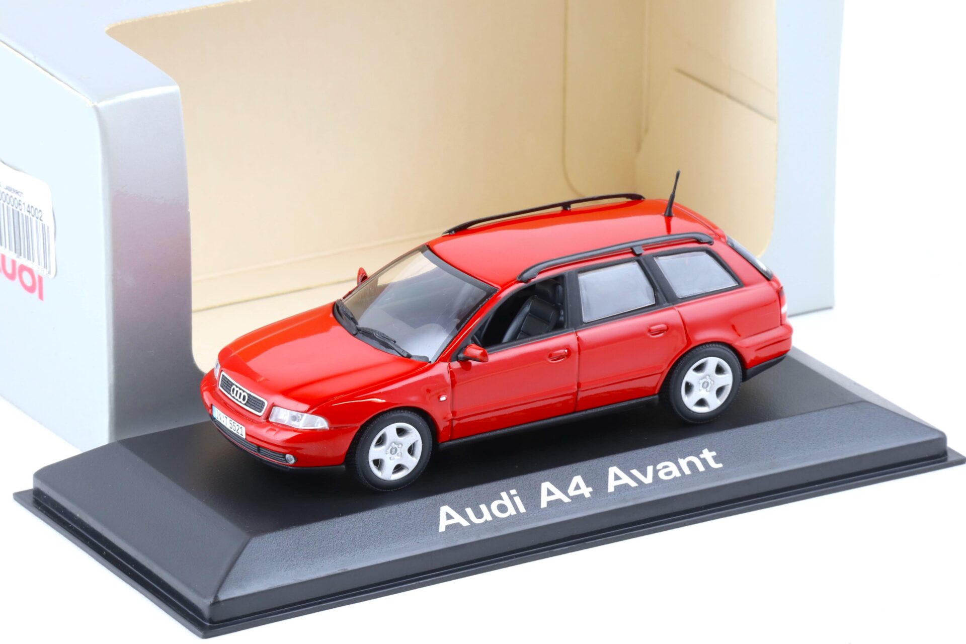 1:43 Minichamps Audi A4 (B5) Avant Laser red DEALER VERSION