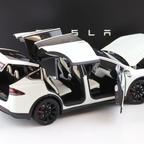 1:18 Original Tesla Model X P100D white Diecast DEALER VERSION