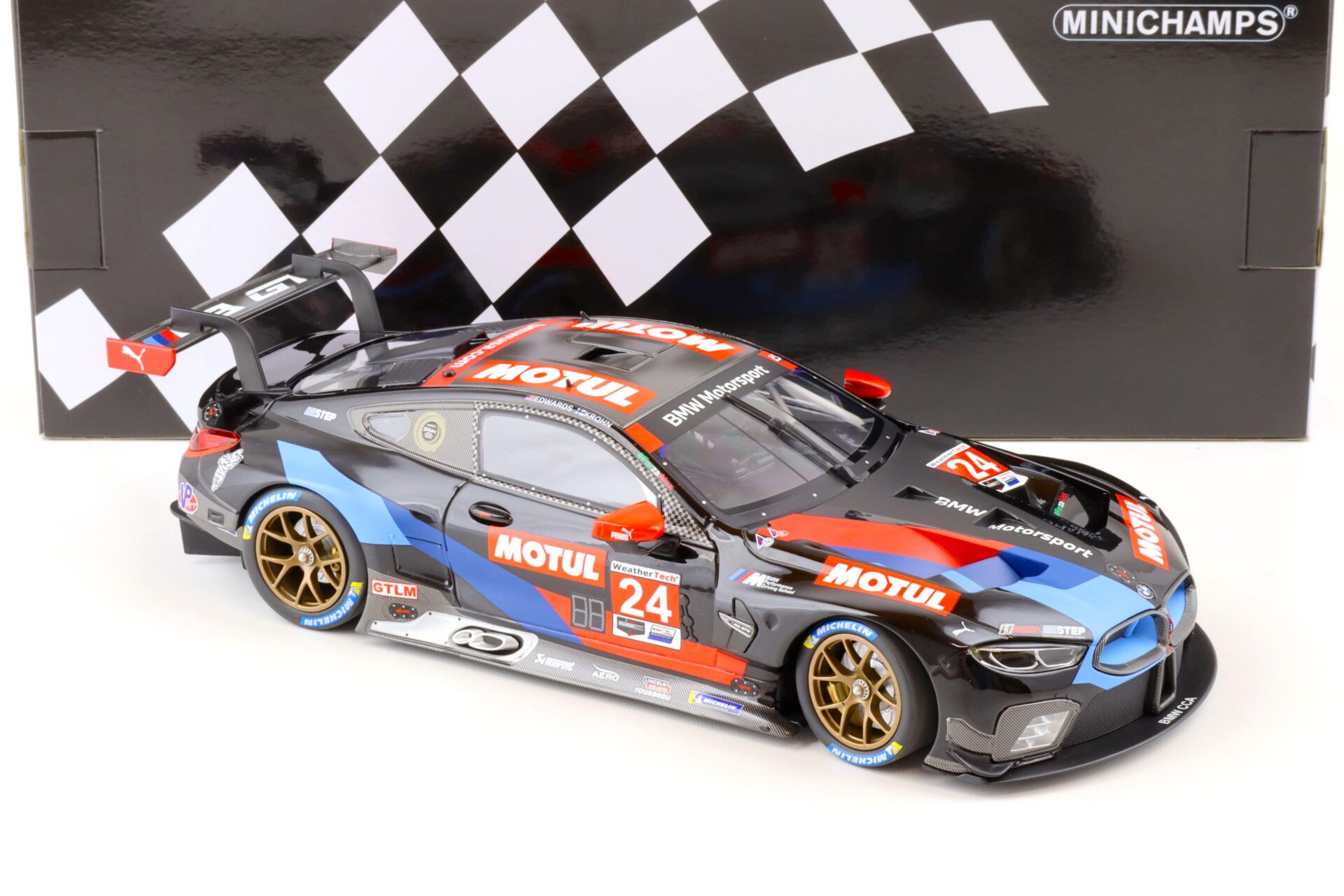 1:18 Minichamps BMW M8 GTE RLL Racing IMSA GP Road Atlanta 2020 Edwards #24