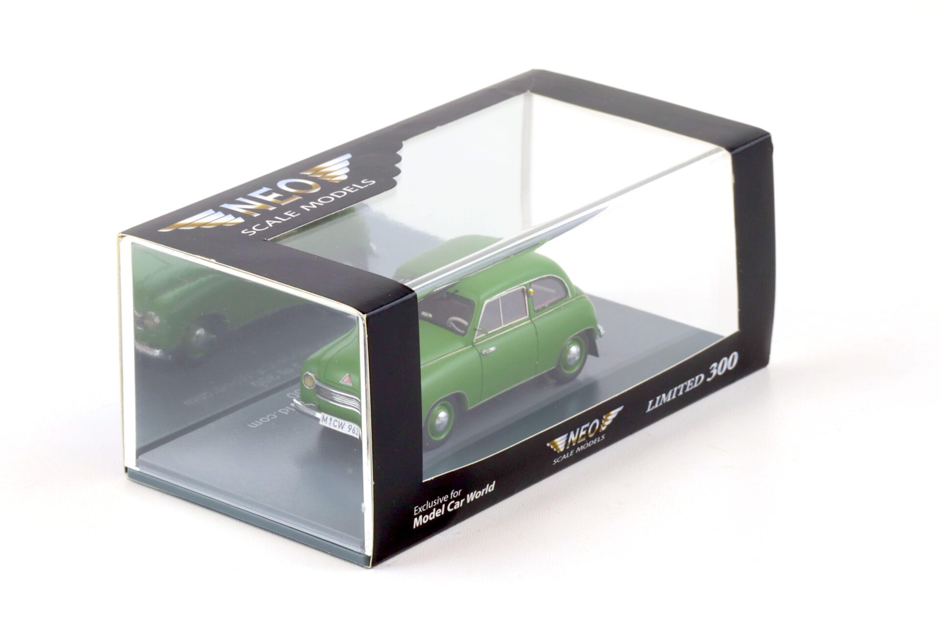 1:43 NEO Lloyd LS 300 matt green MCW Limited 300 pcs.