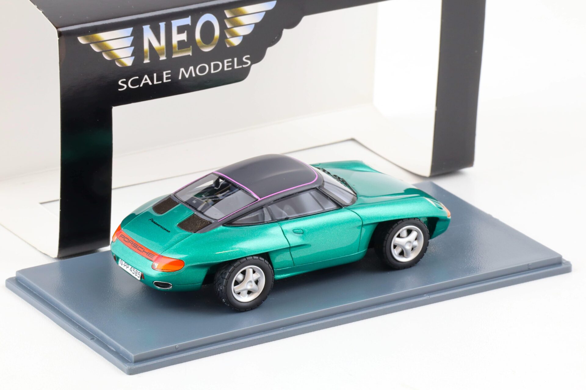 1:43 NEO Porsche Panamericana Concept Car green metallic