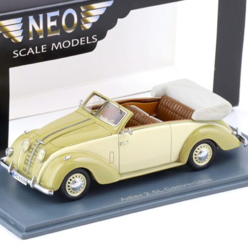 1:43 NEO Adler 2.5L Convertible green/ creme MCW Limited 300 pcs.