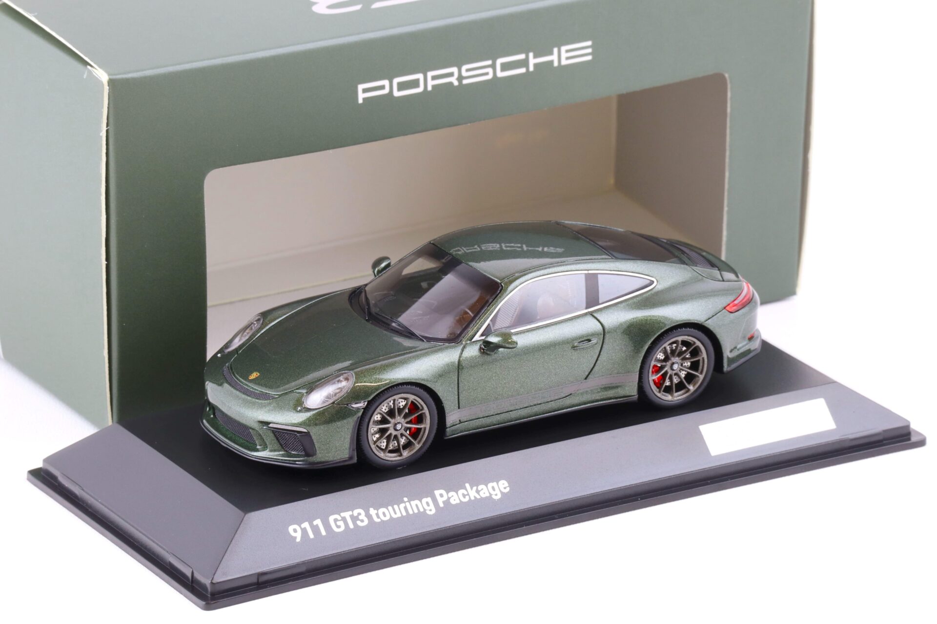 ID 80865 orig 1.jpg 1:43 Spark Porsche 911 (991.II) GT3 Touring Package oak green WAX DEALER