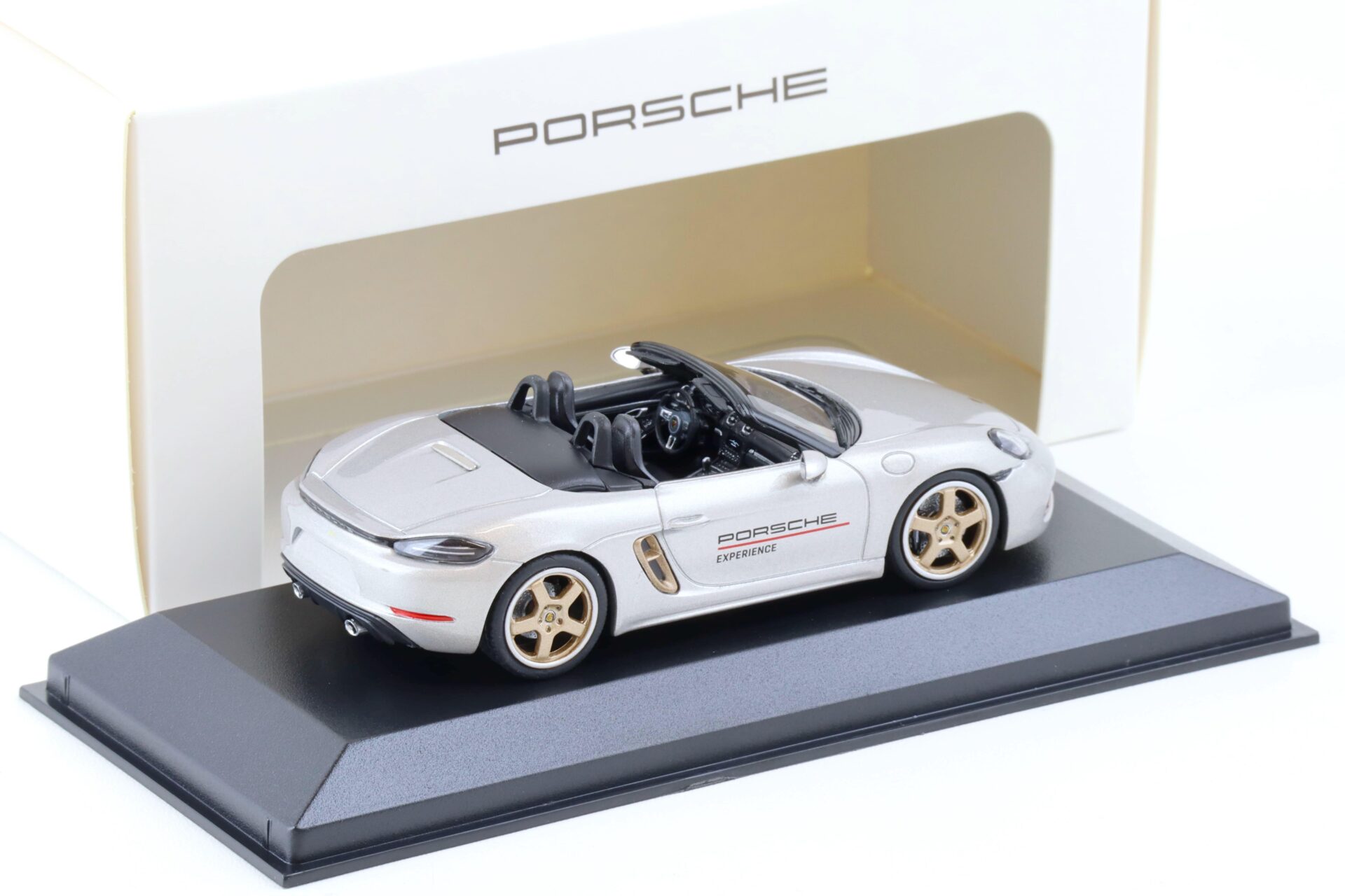 1:43 Minichamps Porsche Boxster 718 Travel Experience 2021 silver WAP DEALER