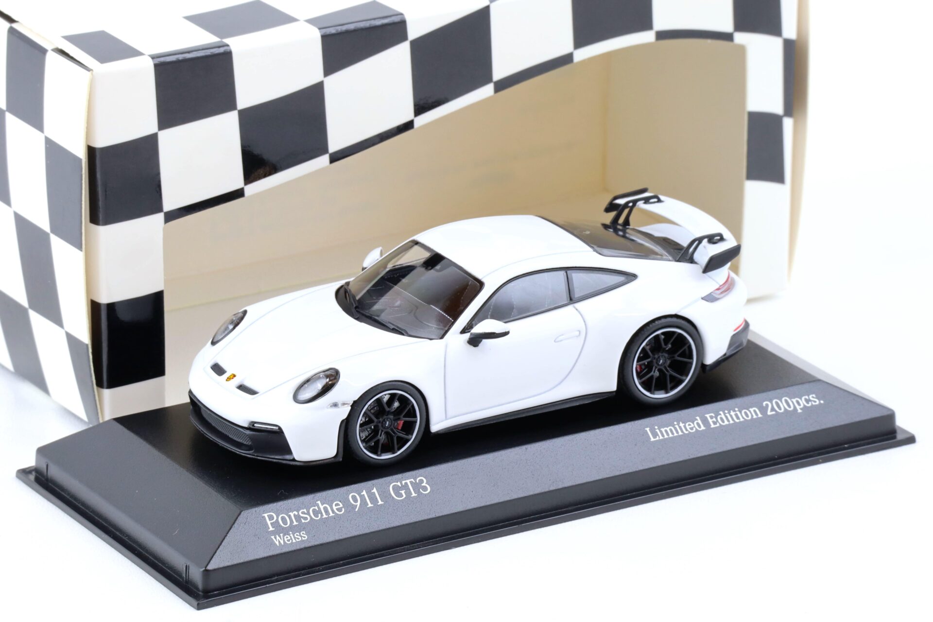 ID 80889 orig 1.jpg 1:43 Minichamps Porsche 911 (992) GT3 Coupe 2020 white/ black wheels Ltd. 200 pcs.