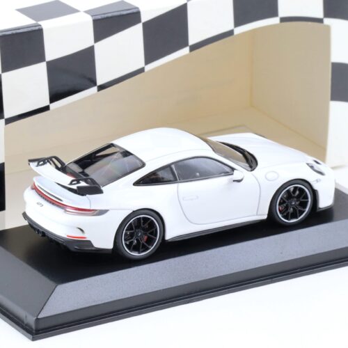 1:43 Minichamps Porsche 911 (992) GT3 Coupe 2020 white/ black wheels Ltd. 200 pcs.