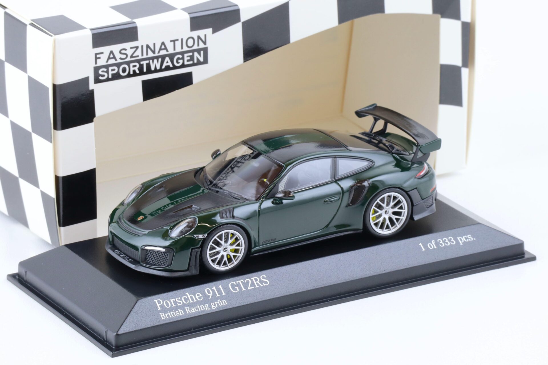 ID 80892 orig.jpg 1:43 Minichamps Porsche 911 (991.II) GT2 RS British Racing green