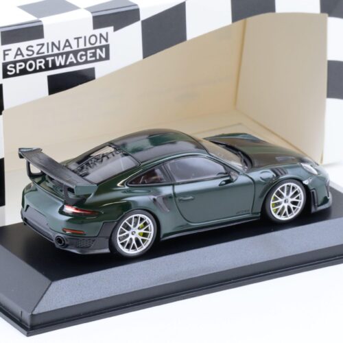 1:43 Minichamps Porsche 911 (991.II) GT2 RS British Racing green