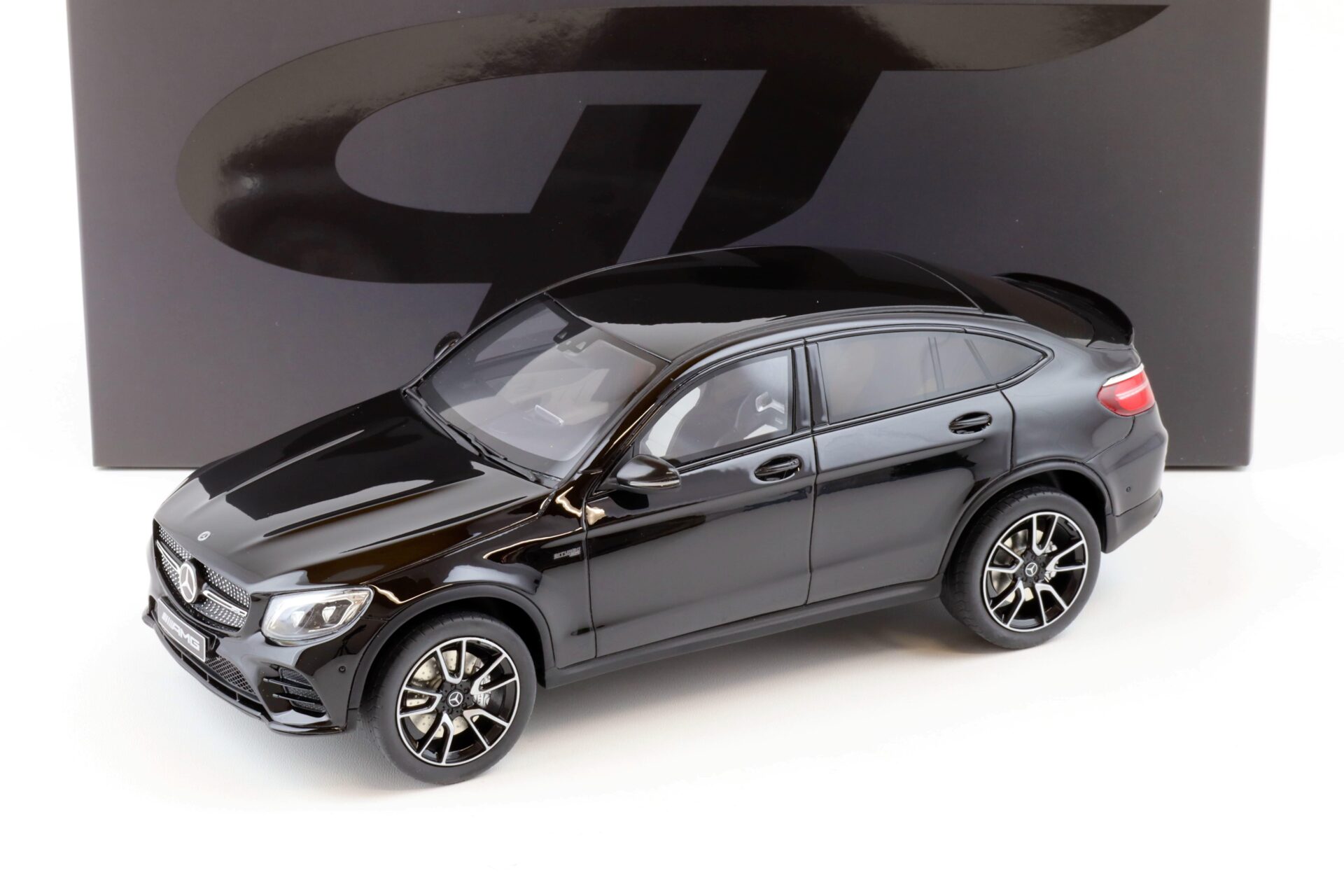 ID 81338 orig.jpg 1:18 GT Spirit GT229 Mercedes GLC 43 AMG Coupe 2017 black