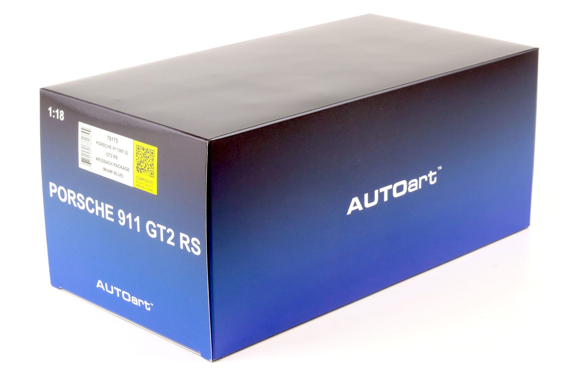 1:18 AUTOart Porsche 911 (991.2) GT2 RS 2017 Weissach Package Miami blue 78175