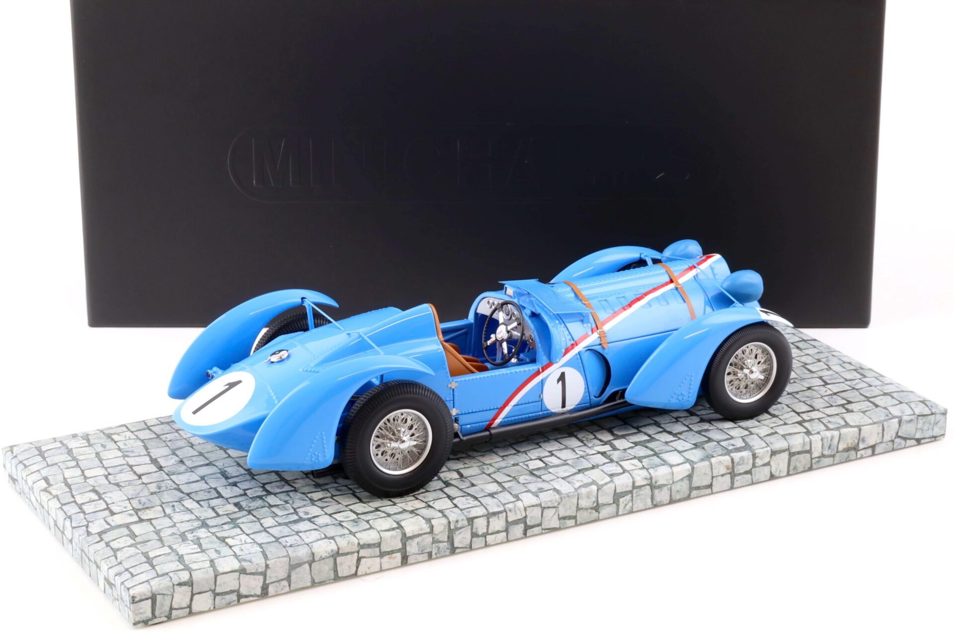 1:18 Minichamps 1938 Delahaye Type 145 V-12 Dreyfus/Chiron #1 Le Mans 1938