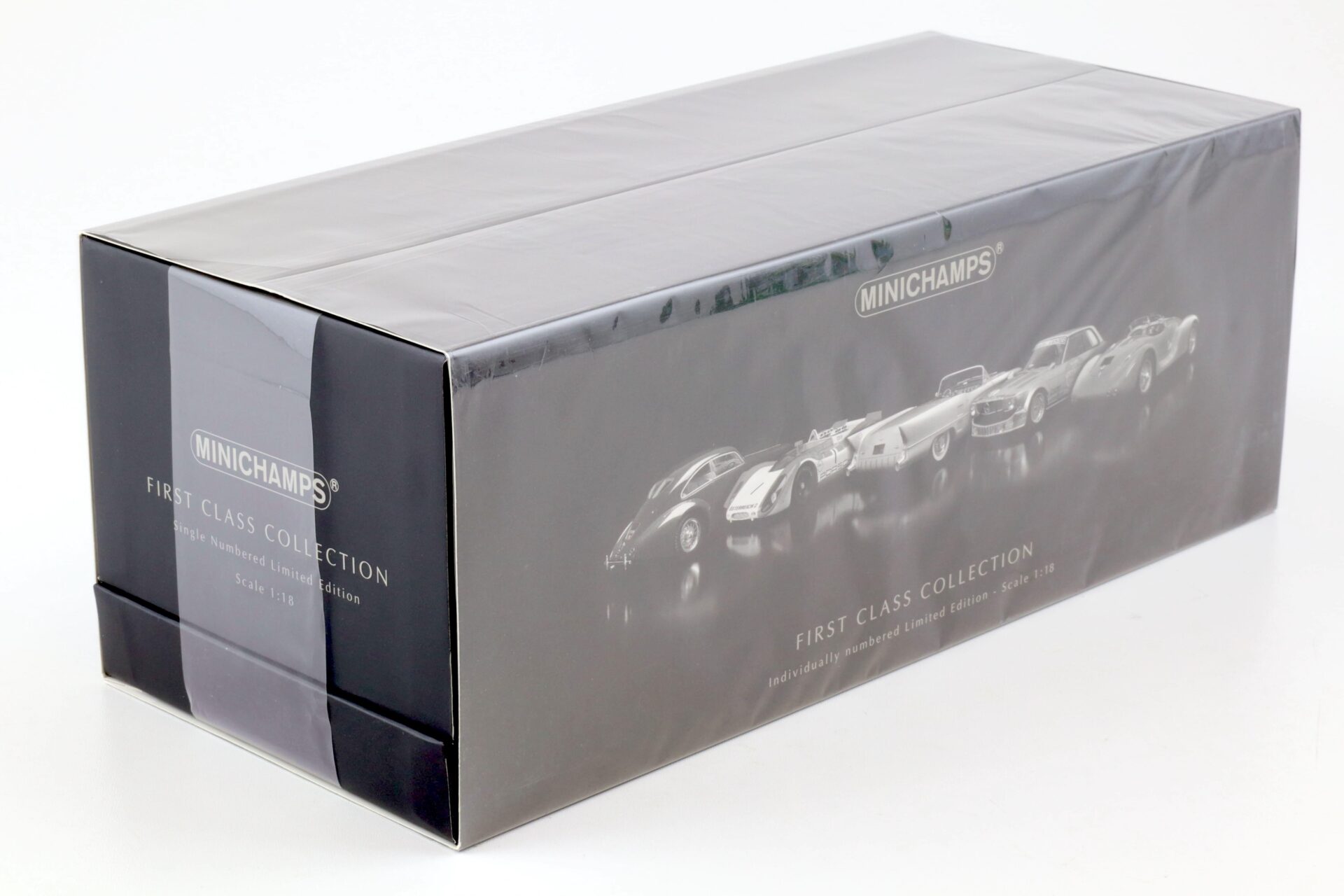 1:18 Minichamps Maserati Mistral Coupe 1963 black - Limited 250 pcs.