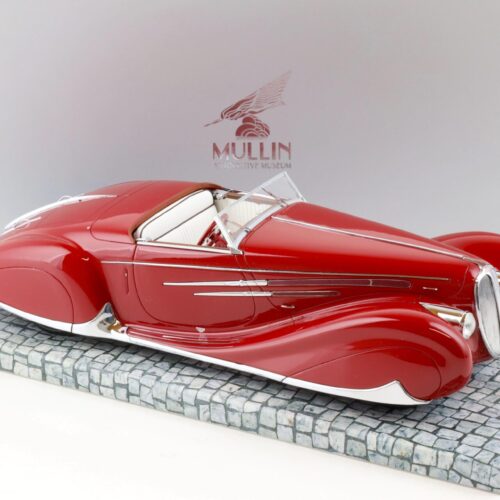1:18 Minichamps 1939 Delahaye Type 165 Cabriolet red The Mullin Automotive Museum