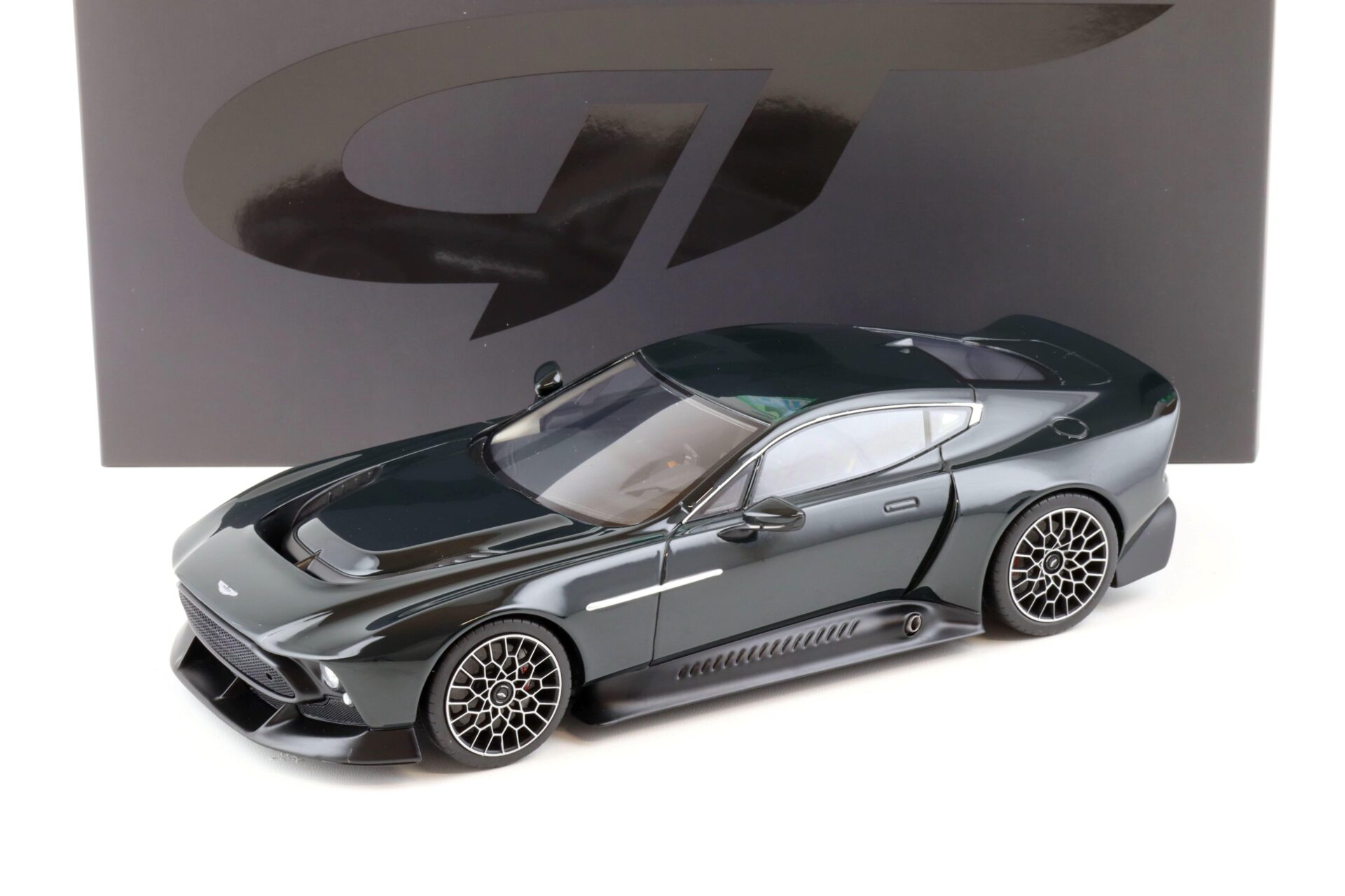 1:18 GT Spirit GT428 Aston Martin Victor Coupe dark green 2021