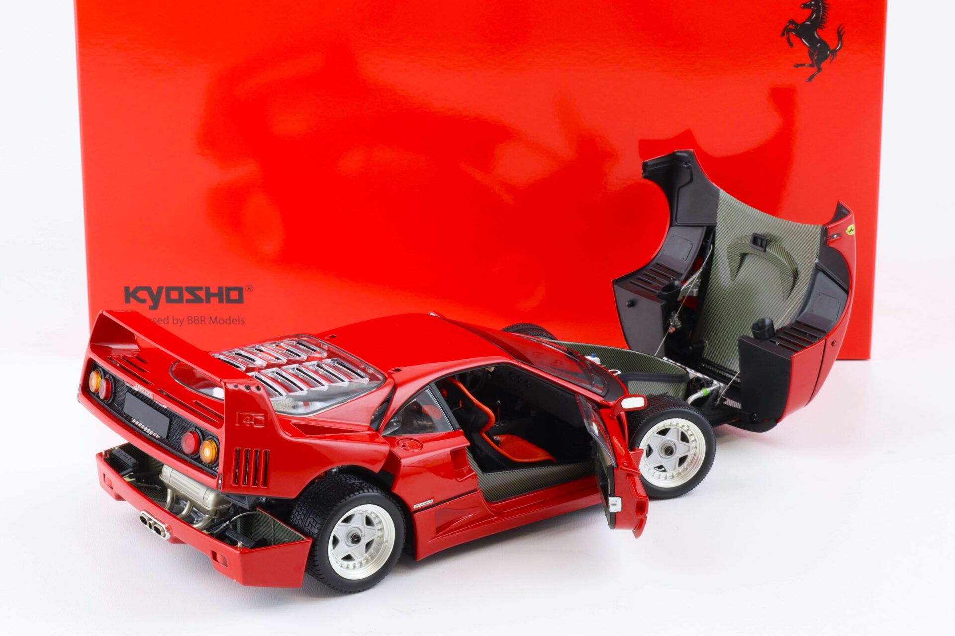 1:18 Kyosho 1987 Ferrari F40 Coupe red 08416R Die-Cast