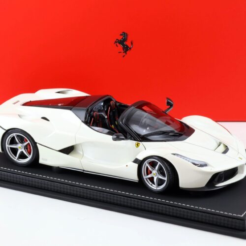 1:18 BBR Ferrari LaFerrari Aperta metallic Italian white with display - Limited 48 pcs.