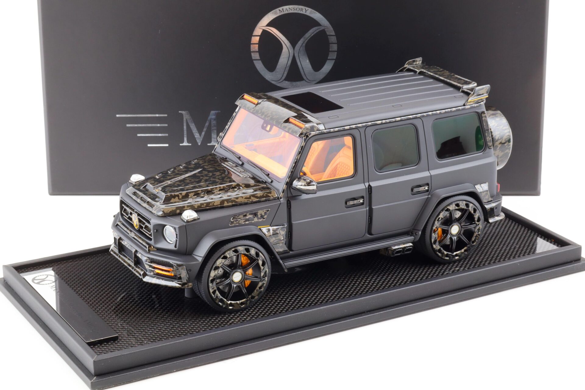 1:18 Motorhelix Mercedes G-Class G63 AMG Mansory matt black - Limited 149 pcs.