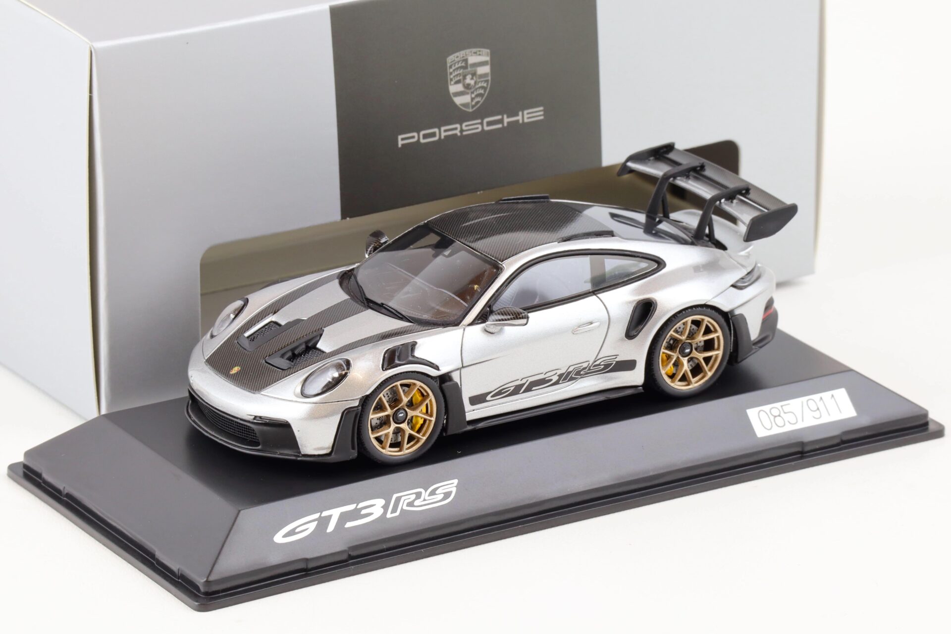 1:43 Spark Porsche 911 (992) GT3 RS Weissach Package GT-silver metallic WAP DEALER