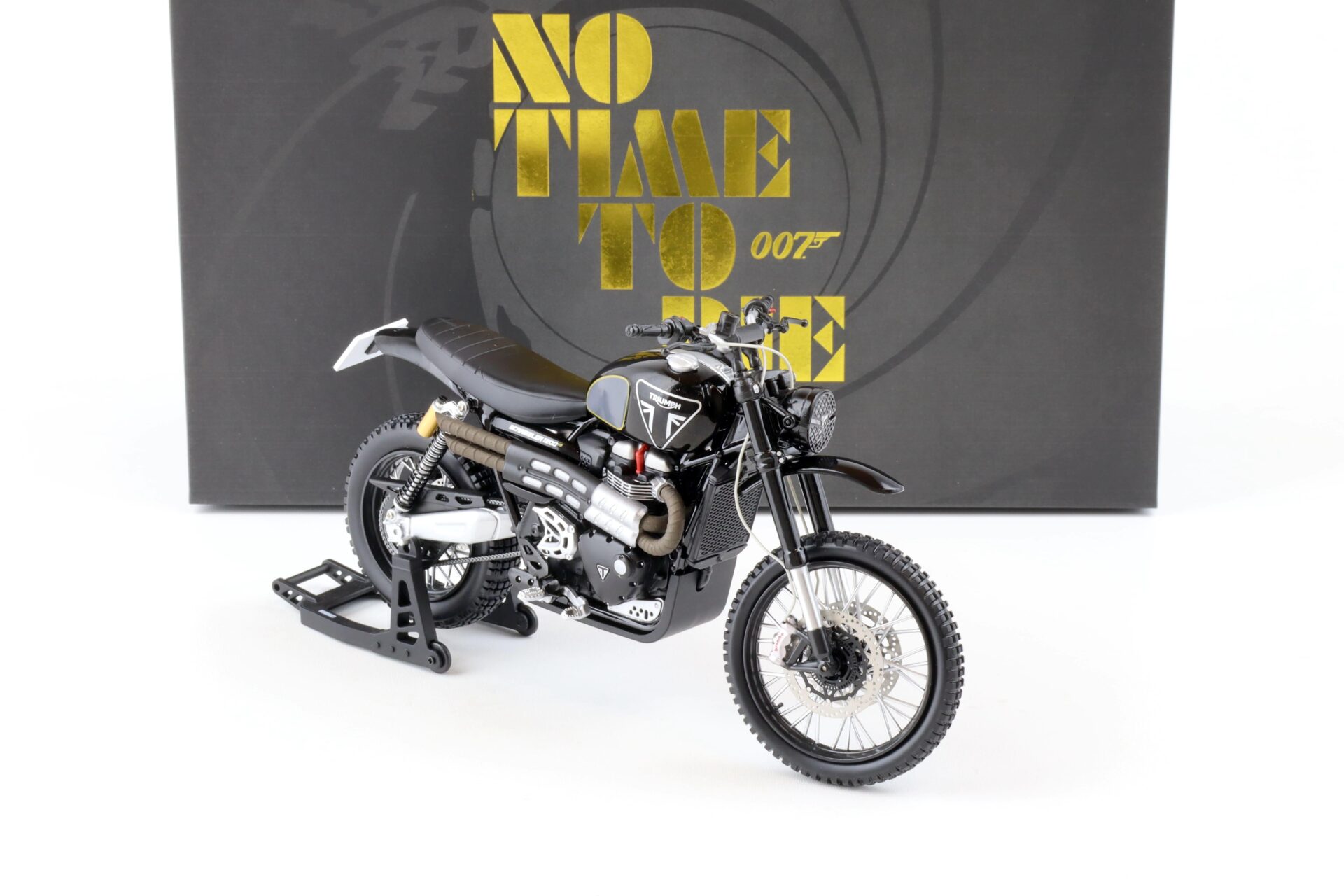 1:12 Corgi Triumph Scrambler 1200 James Bond 007 No Time To Die black