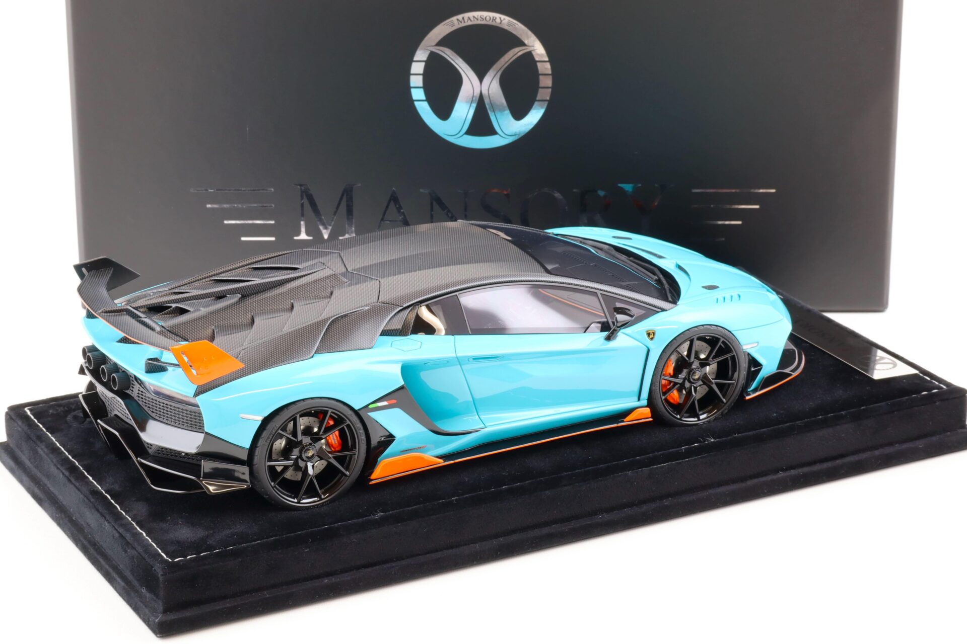 1:18 Motorhelix Lamborghini Aventador MANSORY Cabrera Miami blue - Limited 40 pcs.
