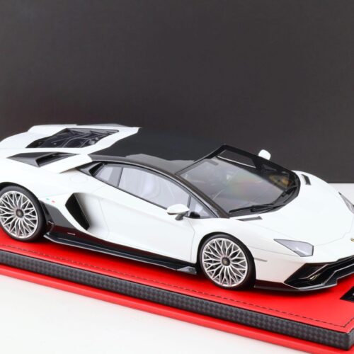 1:18 MR Collection Lamborghini Aventador Ultimae Bianco Isi with Carbon roof - Limited 149 pcs.