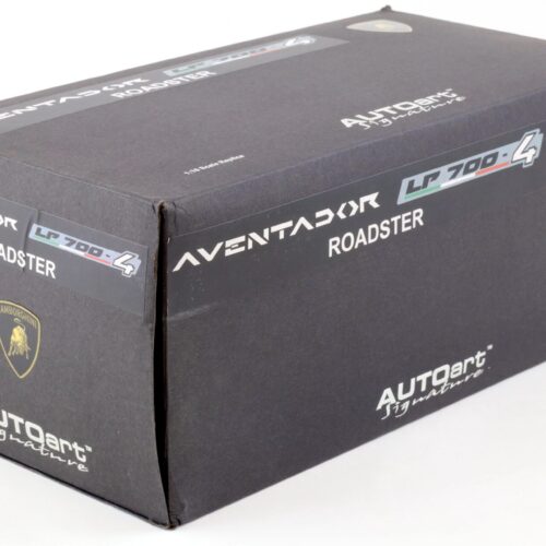 1:18 AUTOart Lamborghini Aventador LP700-4 Roadster bianco Isis/ white