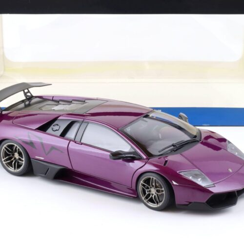1:18 AUTOart Lamborghini Murcielago LP670-4 SV viola ophelia/ purple