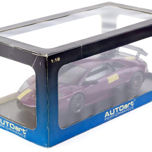1:18 AUTOart Lamborghini Murcielago LP670-4 SV viola ophelia/ purple
