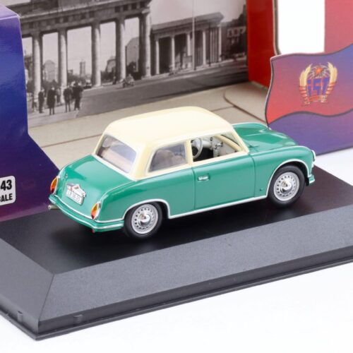 1:43 IST Models AWZ P70 Limousine 1955 green/ beige