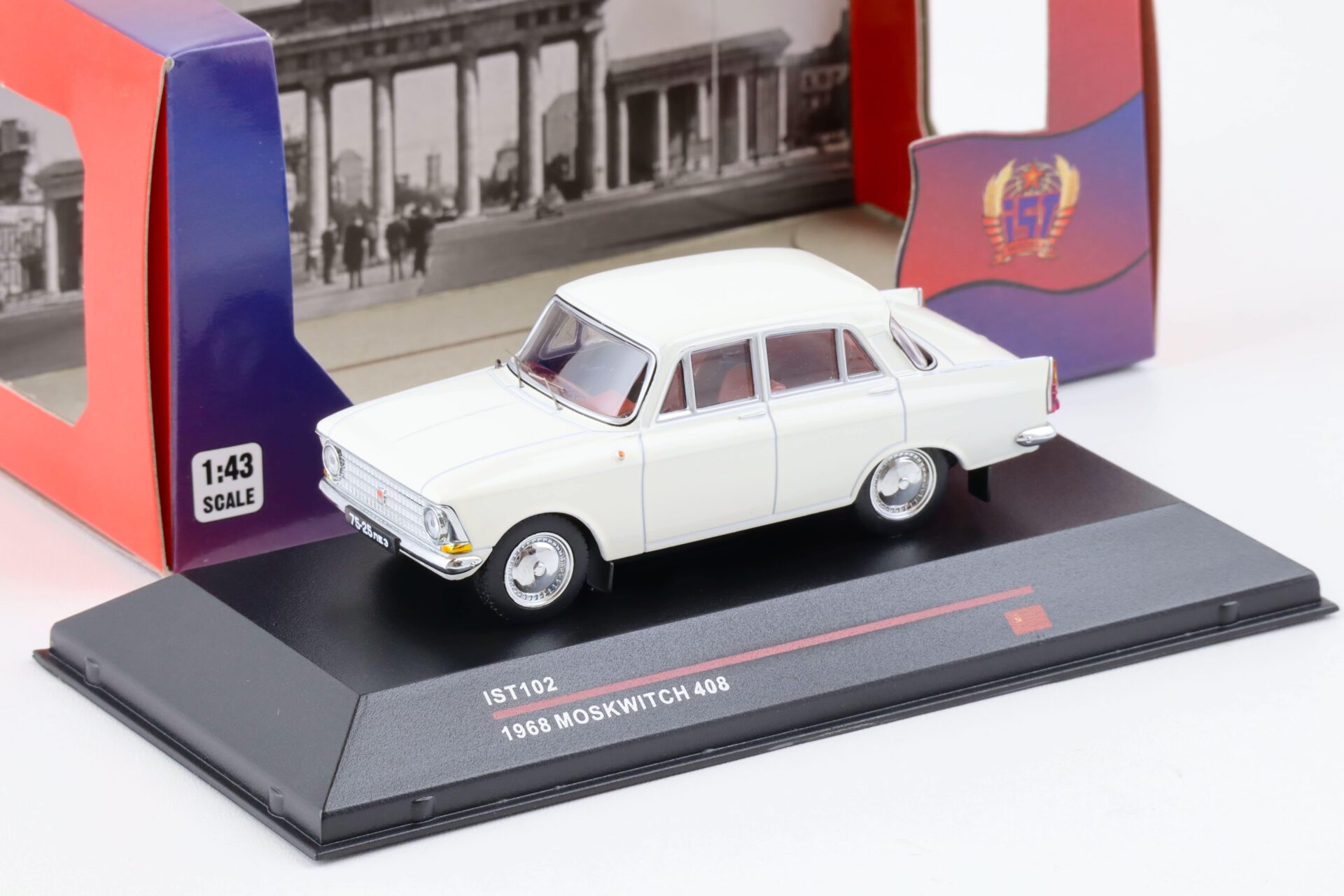 ID 82256 orig.jpg 1:43 IST Models Moskwitch 408 Limousine 1968 off white