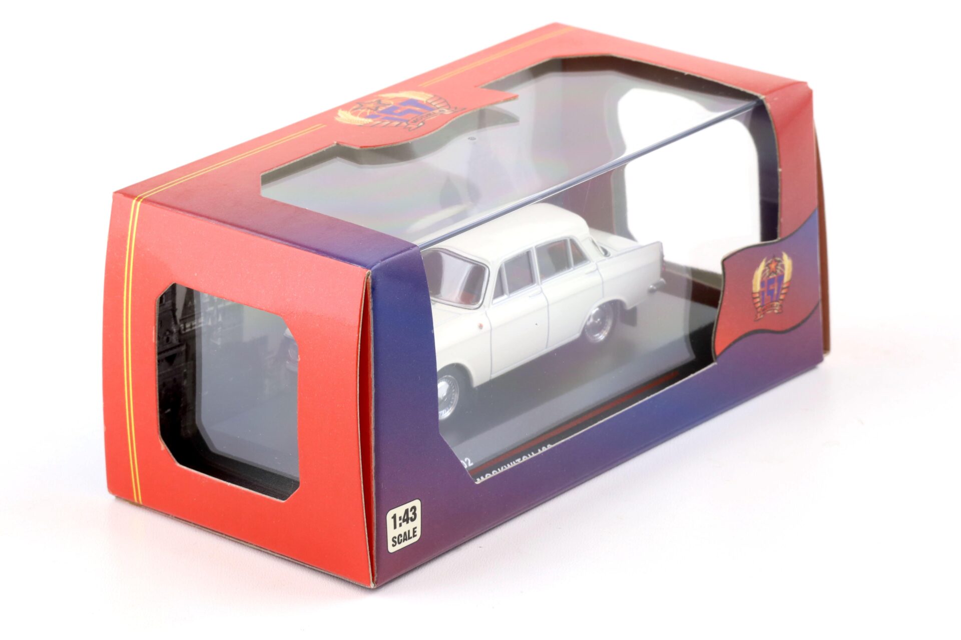 1:43 IST Models Moskwitch 408 Limousine 1968 off white