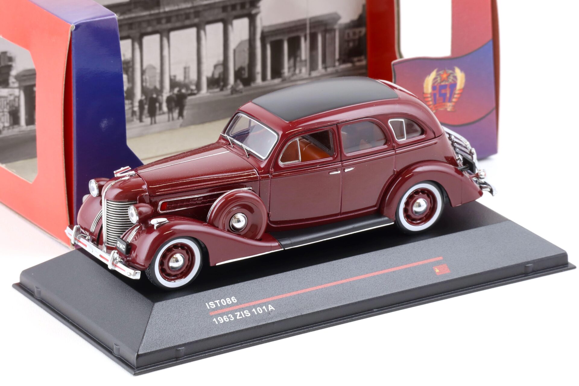 ID 82262 orig.jpg 1:43 IST Models ZIS 101A Limousine 1936 dark red